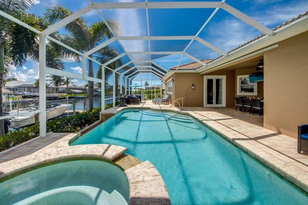Villa Martinique By Coralvilla Cape Coral Exterior foto