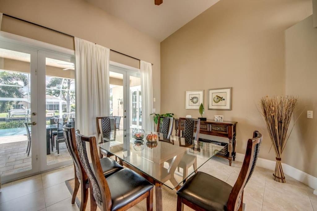 Villa Martinique By Coralvilla Cape Coral Exterior foto